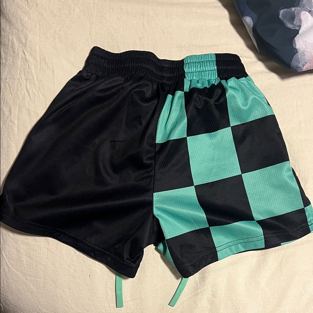 Kill crew green black checkered shorts - Picture 3 of 3